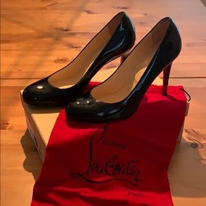 Christian Louboutin Black Pumps size 9/39